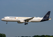 Lufthansa Airbus A321-231 (D-AISQ) at  Hamburg - Fuhlsbuettel (Helmut Schmidt), Germany