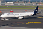 Lufthansa Airbus A321-231 (D-AISQ) at  Hamburg - Fuhlsbuettel (Helmut Schmidt), Germany