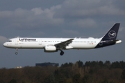 Lufthansa Airbus A321-231 (D-AISQ) at  Hamburg - Fuhlsbuettel (Helmut Schmidt), Germany