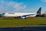 Lufthansa Airbus A321-231 (D-AISQ) at  Hamburg - Fuhlsbuettel (Helmut Schmidt), Germany