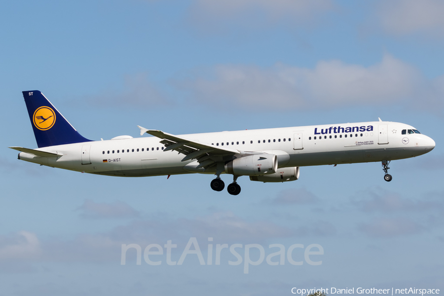 Lufthansa Airbus A321-231 (D-AIST) | Photo 165260