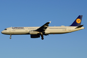 Lufthansa Airbus A321-231 (D-AIST) at  Hamburg - Fuhlsbuettel (Helmut Schmidt), Germany