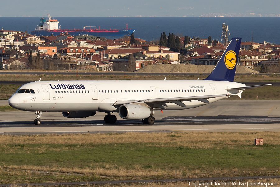 Lufthansa Airbus A321-231 (D-AIST) | Photo 75354