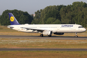 Lufthansa Airbus A321-231 (D-AISX) at  Hamburg - Fuhlsbuettel (Helmut Schmidt), Germany