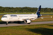Lufthansa Airbus A321-231 (D-AISX) at  Hamburg - Fuhlsbuettel (Helmut Schmidt), Germany