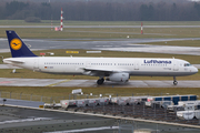 Lufthansa Airbus A321-231 (D-AISX) at  Hamburg - Fuhlsbuettel (Helmut Schmidt), Germany