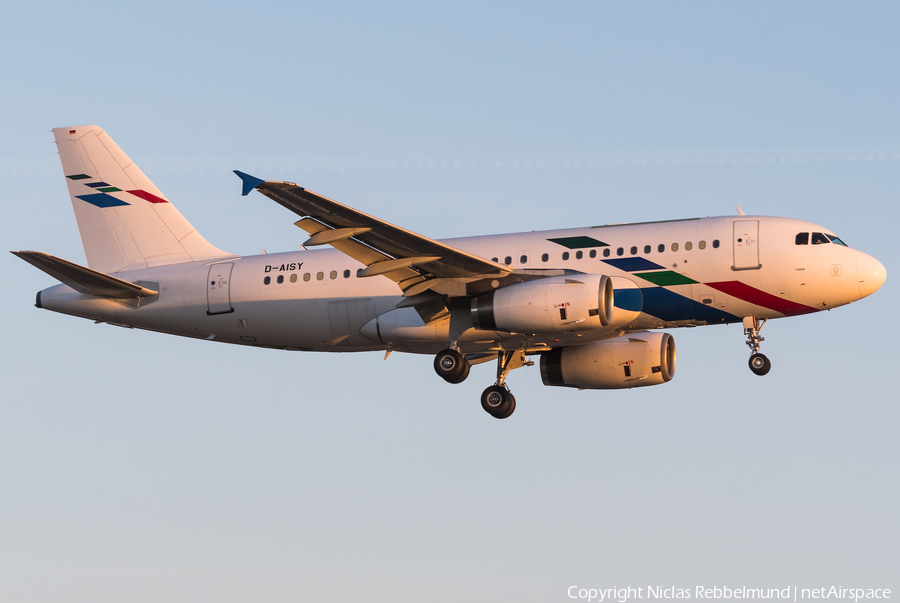 Lufthansa Technik Airbus A319-133CJ (D-AISY) | Photo 297353