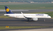 Lufthansa Airbus A320-214 (D-AIUA) at  Dusseldorf - International, Germany