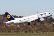 Lufthansa Airbus A320-214 (D-AIUA) at  Hamburg - Fuhlsbuettel (Helmut Schmidt), Germany