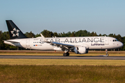 Lufthansa Airbus A320-214 (D-AIUA) at  Hamburg - Fuhlsbuettel (Helmut Schmidt), Germany