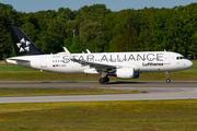 Lufthansa Airbus A320-214 (D-AIUA) at  Hamburg - Fuhlsbuettel (Helmut Schmidt), Germany