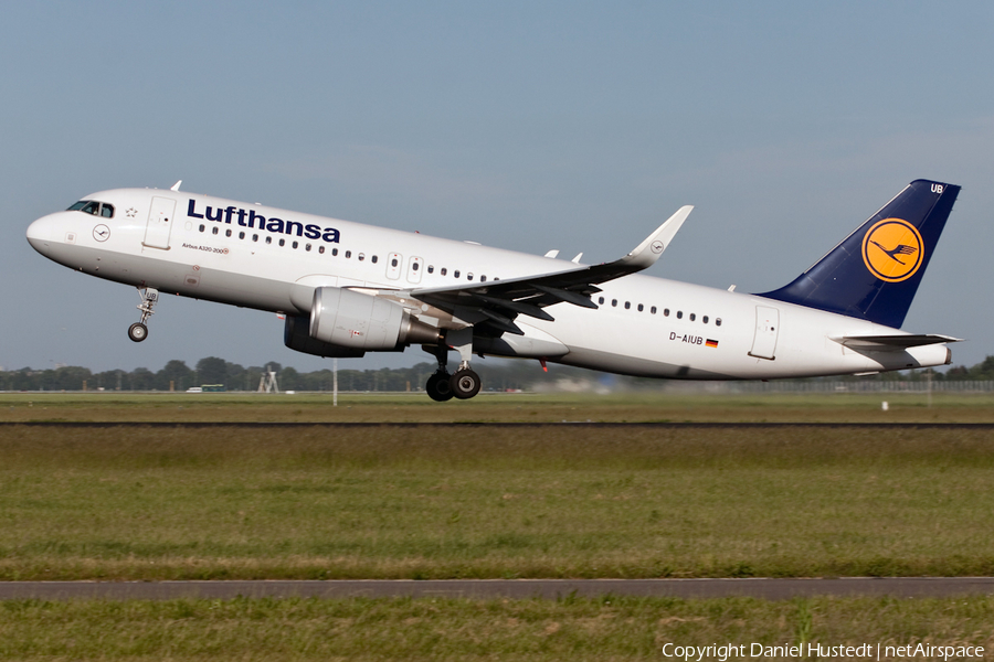 Lufthansa Airbus A320-214 (D-AIUB) | Photo 491104