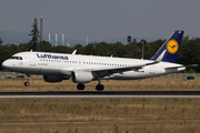 Lufthansa Airbus A320-214 (D-AIUB) at  Frankfurt am Main, Germany