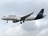 Lufthansa Airbus A320-214 (D-AIUB) at  Frankfurt am Main, Germany
