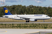 Lufthansa Airbus A320-214 (D-AIUB) at  Frankfurt am Main, Germany