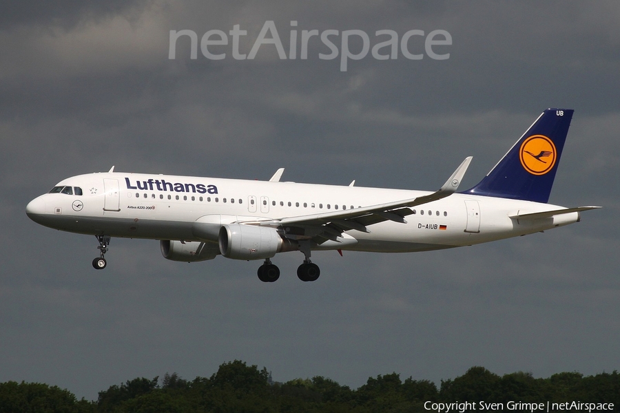 Lufthansa Airbus A320-214 (D-AIUB) | Photo 164628