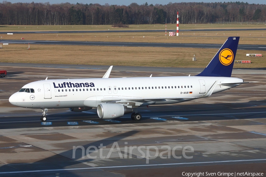 Lufthansa Airbus A320-214 (D-AIUB) | Photo 41331