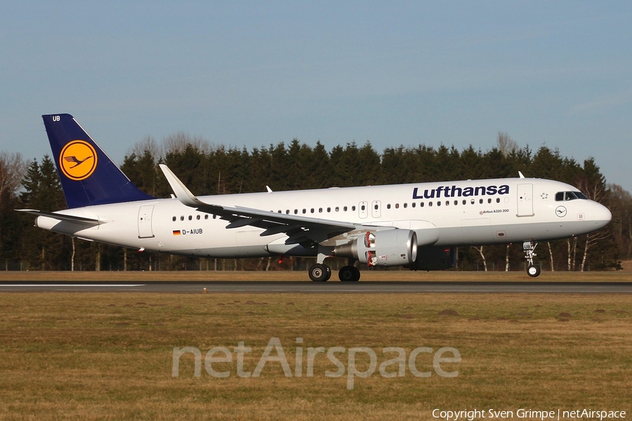 Lufthansa Airbus A320-214 (D-AIUB) | Photo 42383