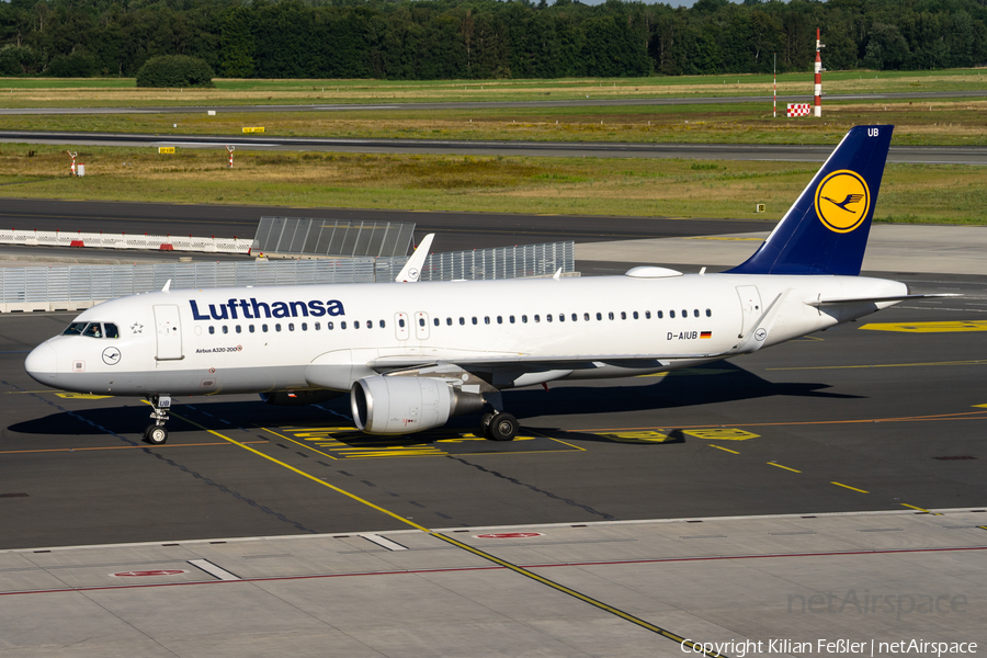 Lufthansa Airbus A320-214 (D-AIUB) | Photo 414489