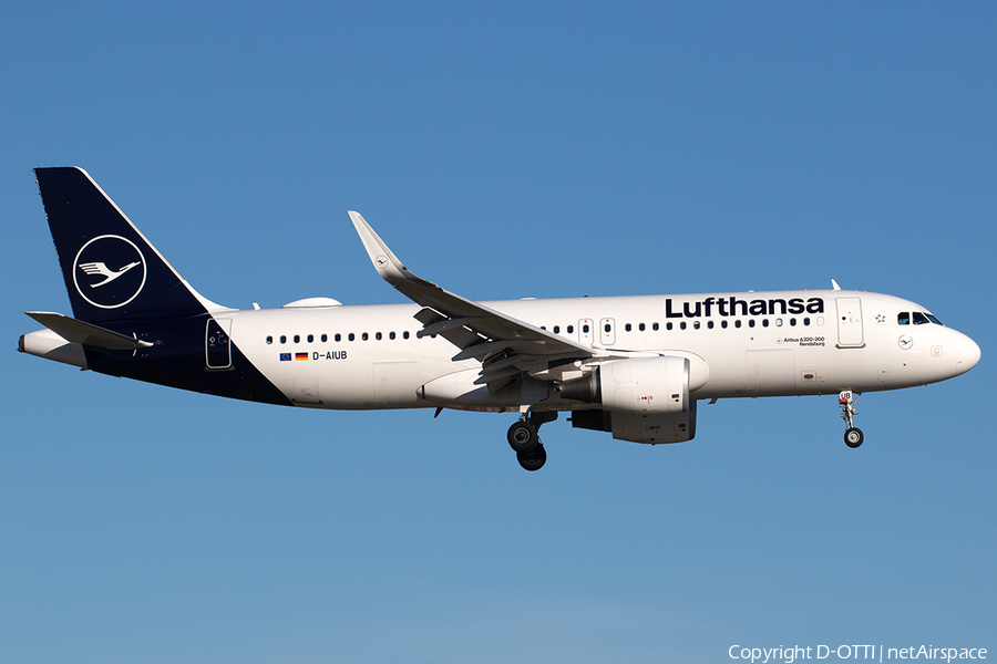 Lufthansa Airbus A320-214 (D-AIUB) | Photo 561365