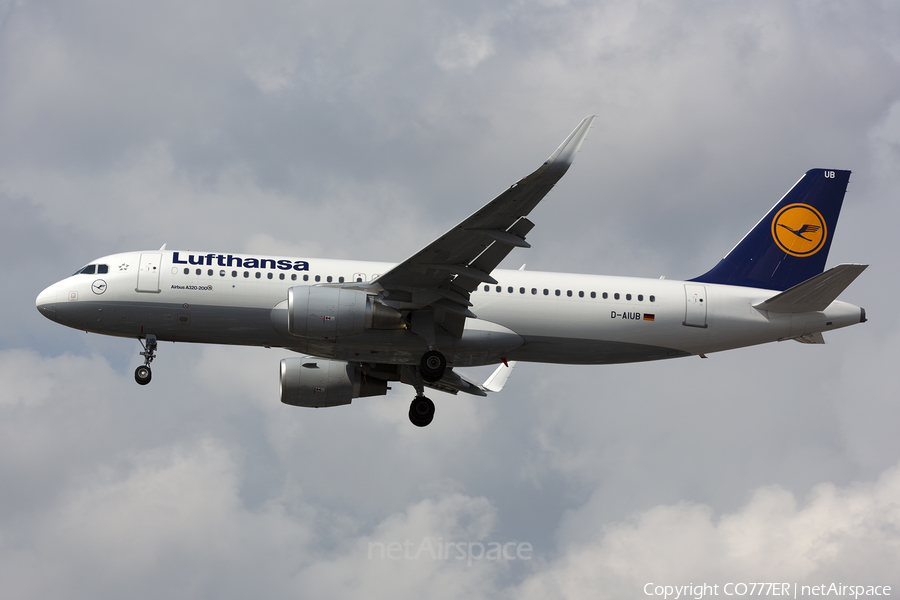 Lufthansa Airbus A320-214 (D-AIUB) | Photo 395779