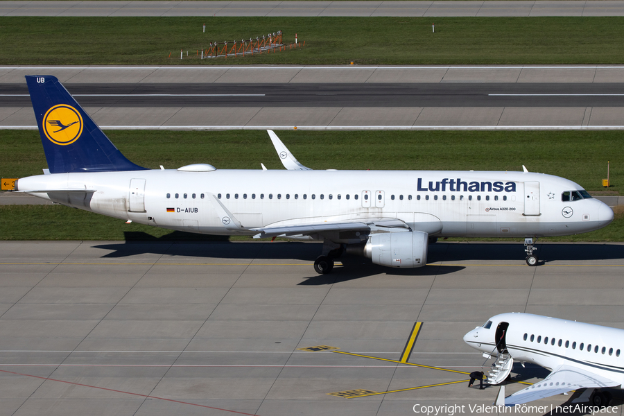 Lufthansa Airbus A320-214 (D-AIUB) | Photo 539713