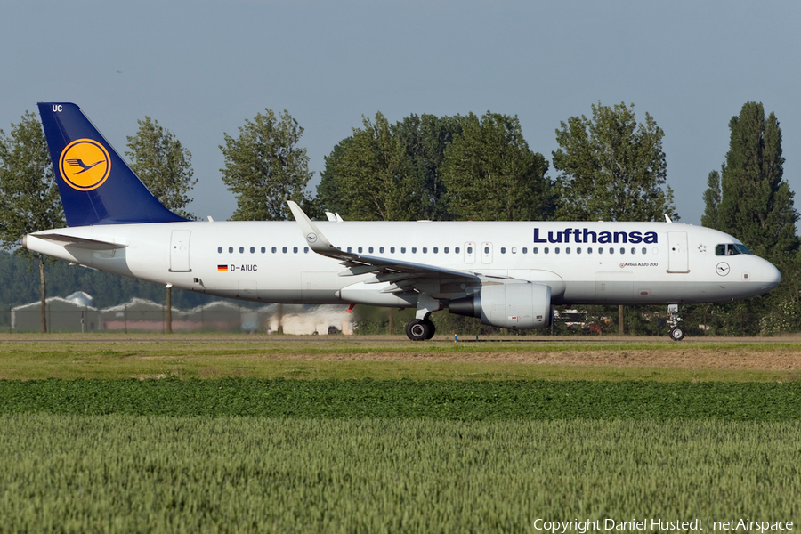 Lufthansa Airbus A320-214 (D-AIUC) | Photo 491103