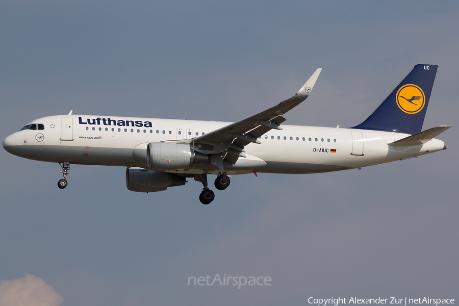 Lufthansa Airbus A320-214 (D-AIUC) | Photo 125796