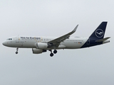 Lufthansa Airbus A320-214 (D-AIUC) at  Frankfurt am Main, Germany