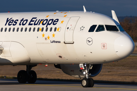 Lufthansa Airbus A320-214 (D-AIUC) at  Frankfurt am Main, Germany