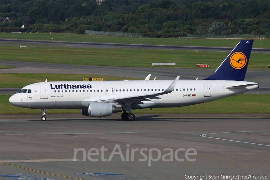Lufthansa Airbus A320-214 (D-AIUC) | Photo 52449