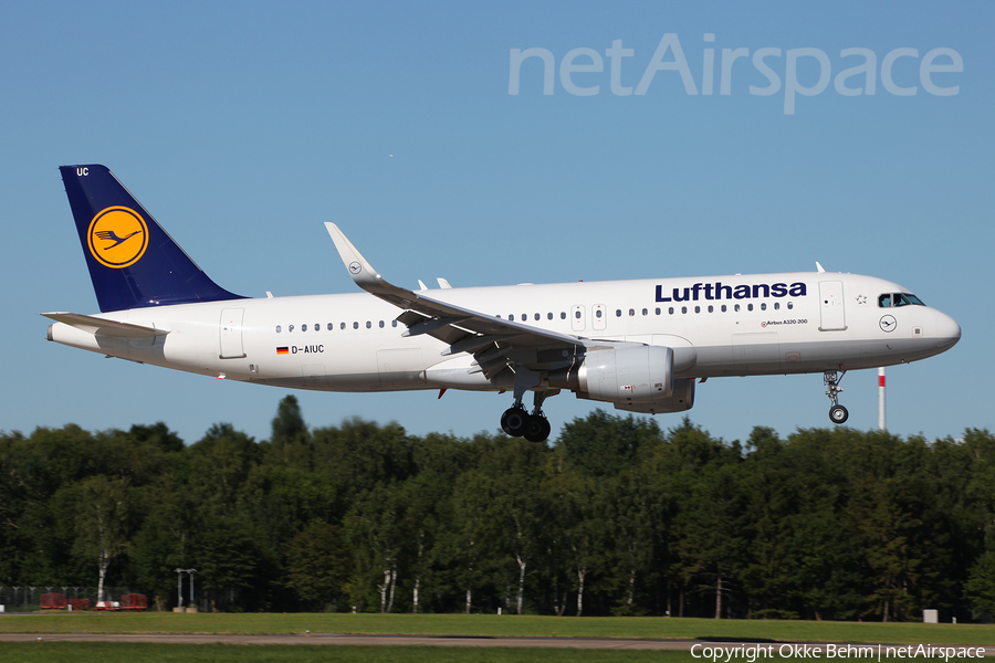 Lufthansa Airbus A320-214 (D-AIUC) | Photo 79715