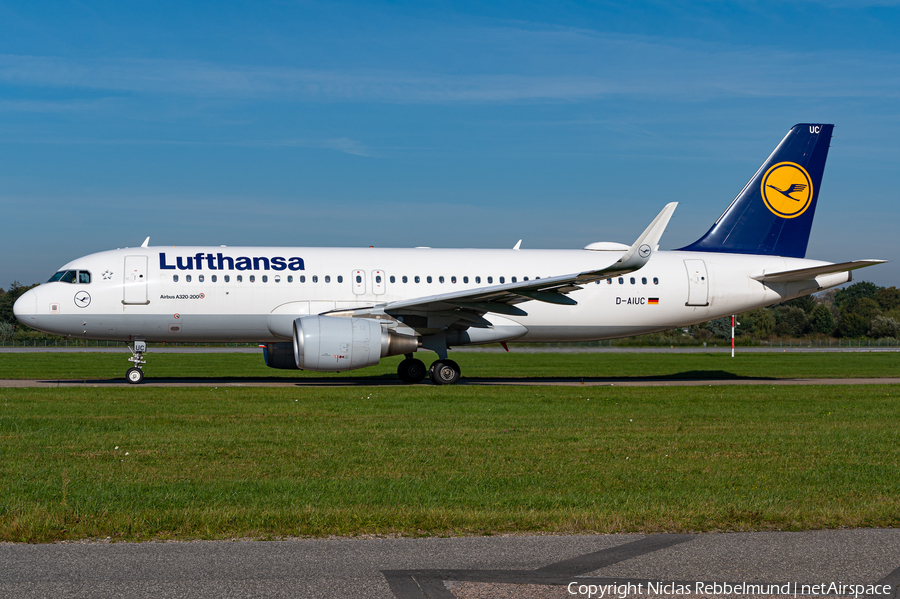Lufthansa Airbus A320-214 (D-AIUC) | Photo 475072