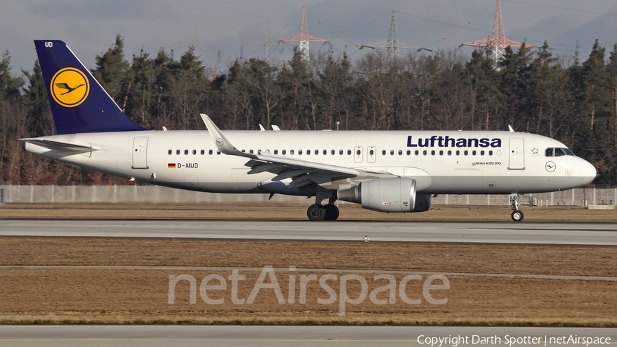 Lufthansa Airbus A320-214 (D-AIUD) | Photo 227644