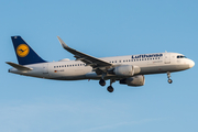 Lufthansa Airbus A320-214 (D-AIUD) at  Frankfurt am Main, Germany