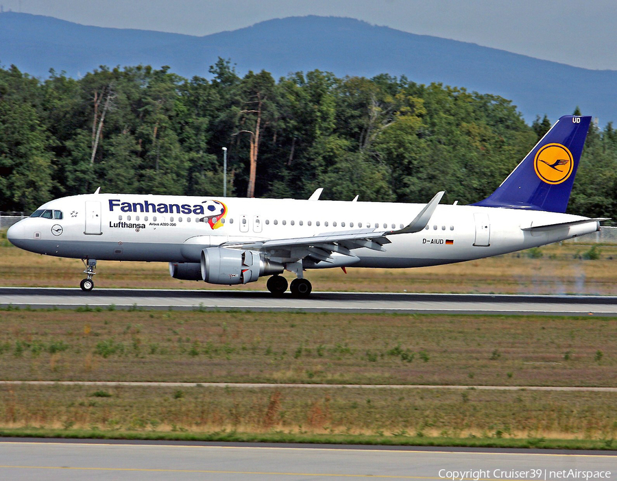 Lufthansa Airbus A320-214 (D-AIUD) | Photo 77170