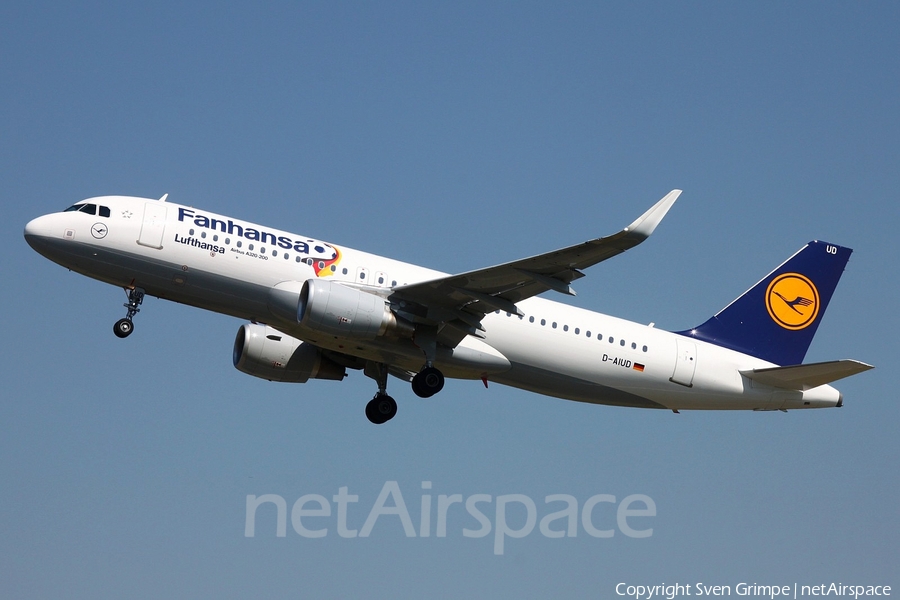Lufthansa Airbus A320-214 (D-AIUD) | Photo 51526