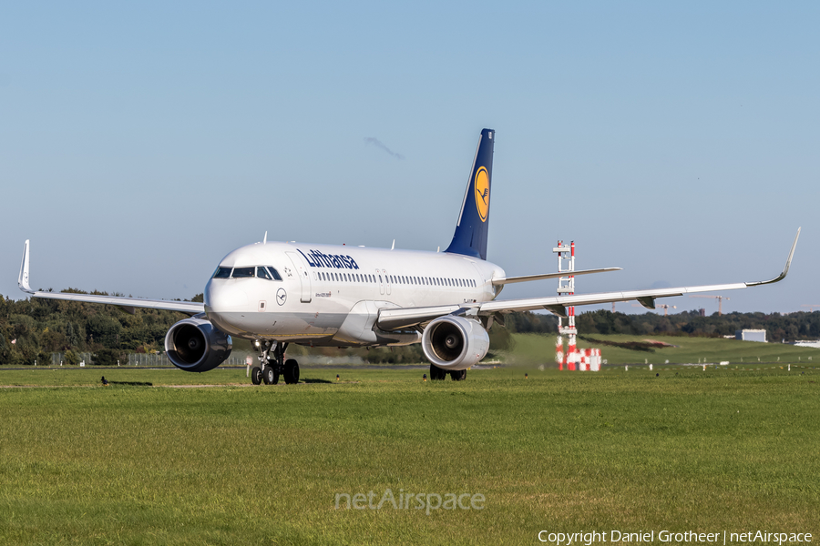 Lufthansa Airbus A320-214 (D-AIUD) | Photo 88370