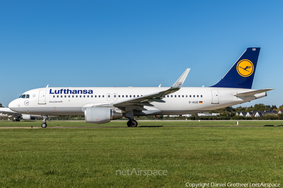 Lufthansa Airbus A320-214 (D-AIUD) | Photo 88372