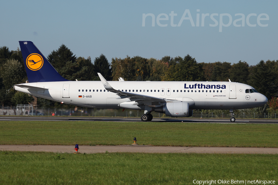 Lufthansa Airbus A320-214 (D-AIUD) | Photo 88423