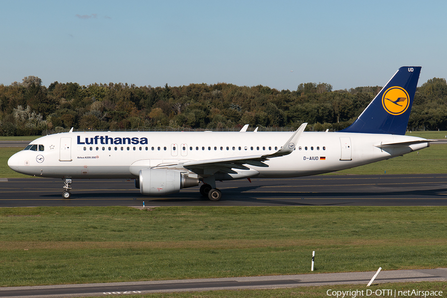 Lufthansa Airbus A320-214 (D-AIUD) | Photo 517970