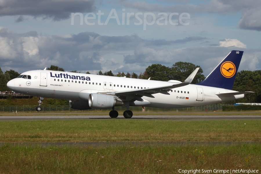 Lufthansa Airbus A320-214 (D-AIUD) | Photo 519911