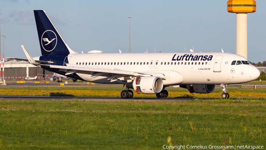 Lufthansa Airbus A320-214 (D-AIUD) | Photo 632777
