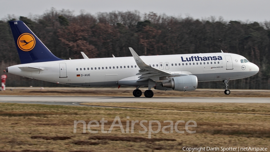 Lufthansa Airbus A320-214 (D-AIUE) | Photo 227645