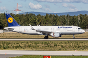 Lufthansa Airbus A320-214 (D-AIUE) at  Frankfurt am Main, Germany