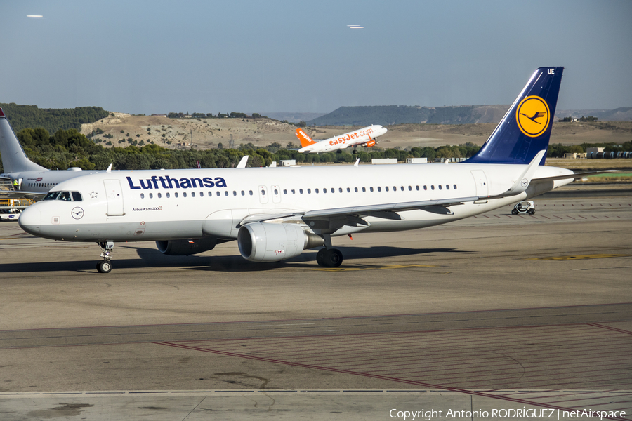 Lufthansa Airbus A320-214 (D-AIUE) | Photo 193255