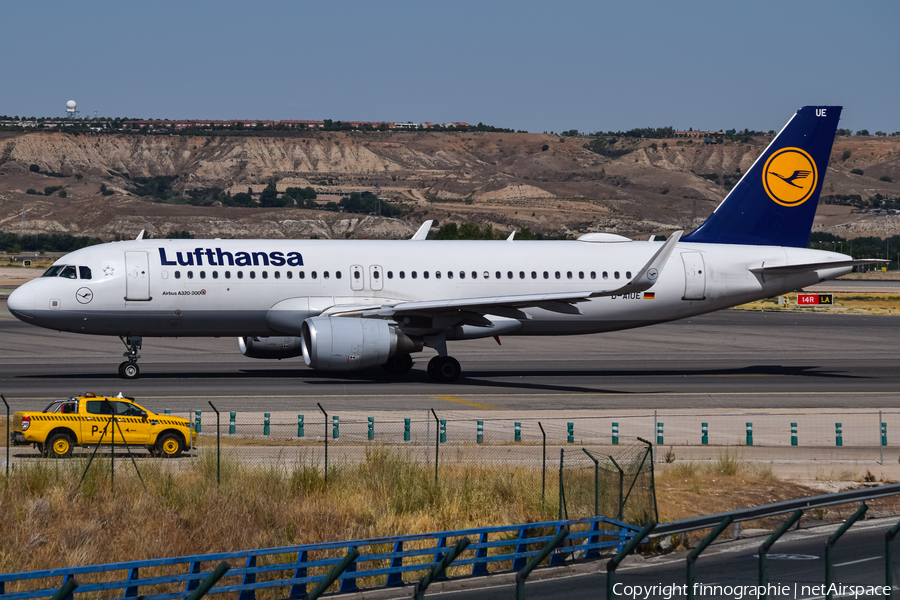 Lufthansa Airbus A320-214 (D-AIUE) | Photo 455359