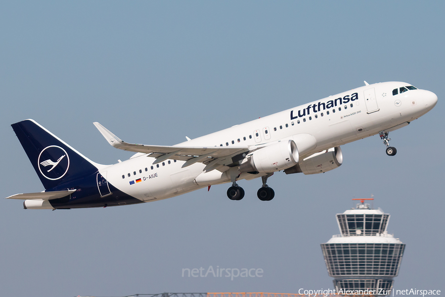 Lufthansa Airbus A320-214 (D-AIUE) | Photo 641853