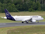 Lufthansa Airbus A320-214 (D-AIUG) at  Cologne/Bonn, Germany
