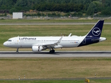 Lufthansa Airbus A320-214 (D-AIUG) at  Dusseldorf - International, Germany